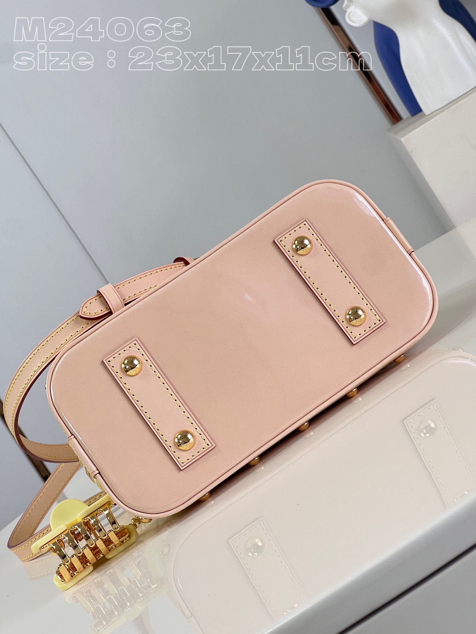 Louisvuittonm24063almabbmonogramvernisembossedcowhideleatheryellowjpg 11 replica designer bags online store