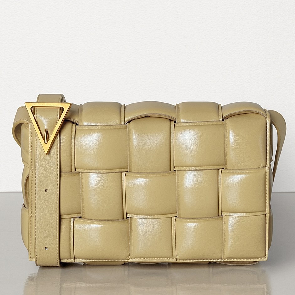 Bvca26catajpg 11 replica designer bags online store